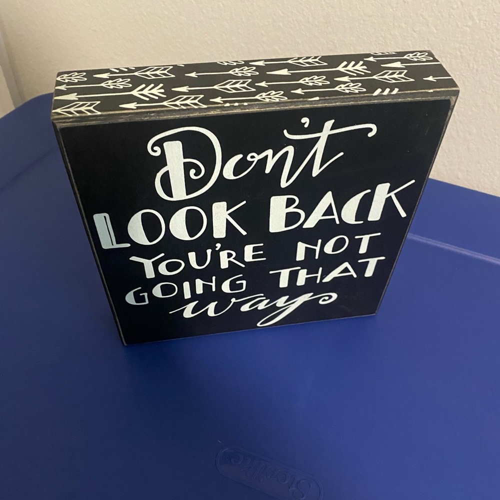 Motivational wall decor